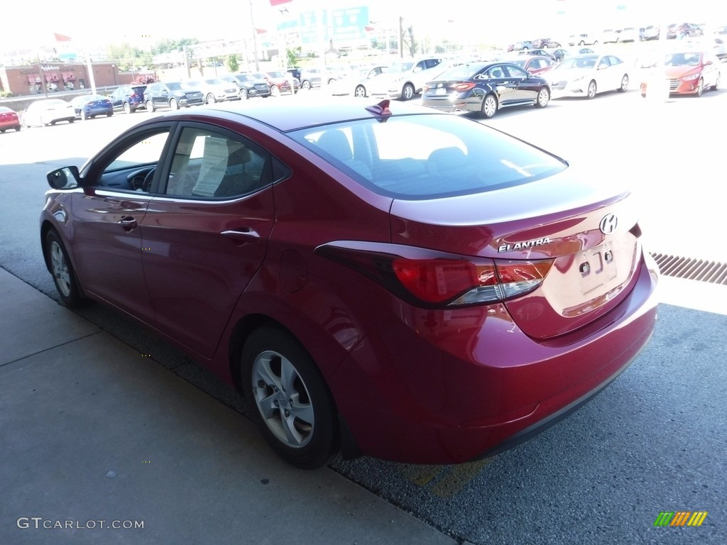 2015 Elantra SE Sedan - Geranium Red / Gray photo #5