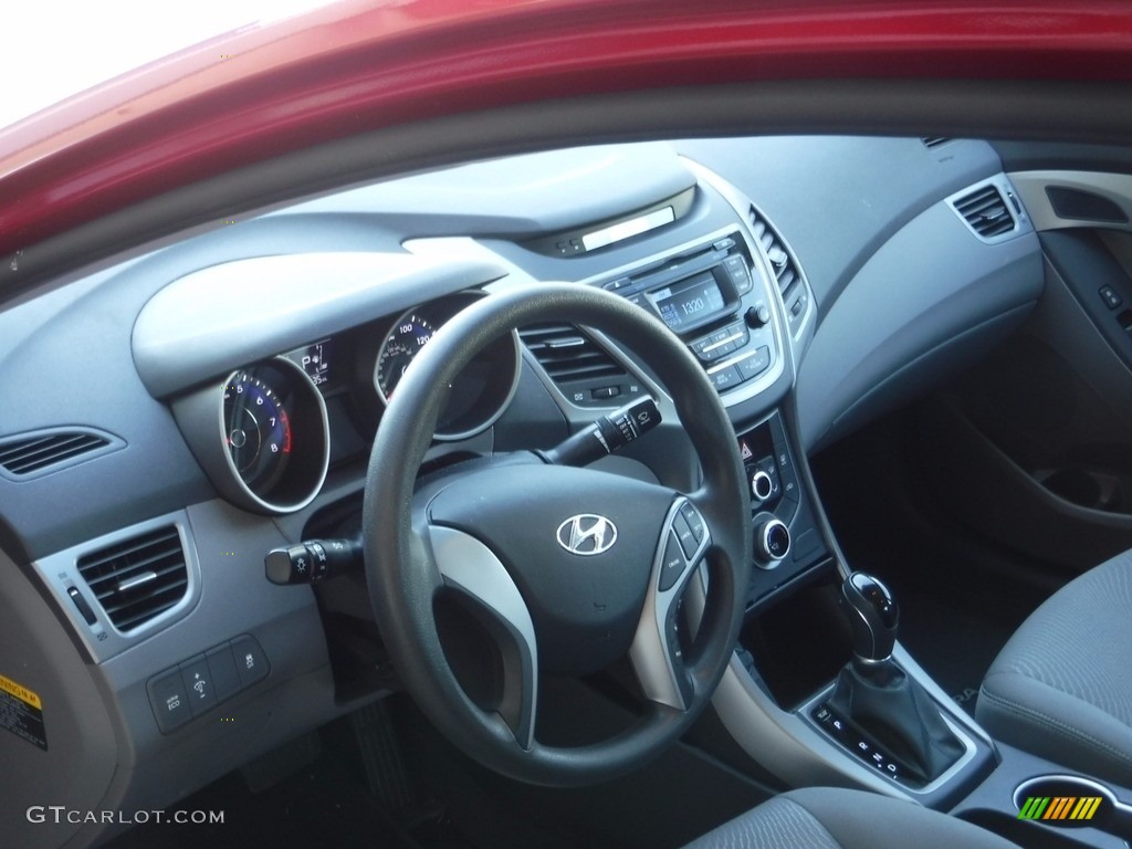 2015 Elantra SE Sedan - Geranium Red / Gray photo #8