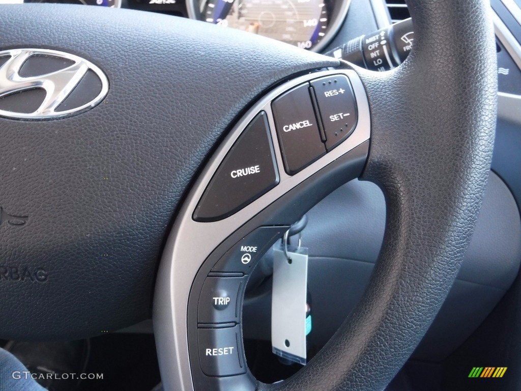 2015 Elantra SE Sedan - Geranium Red / Gray photo #16
