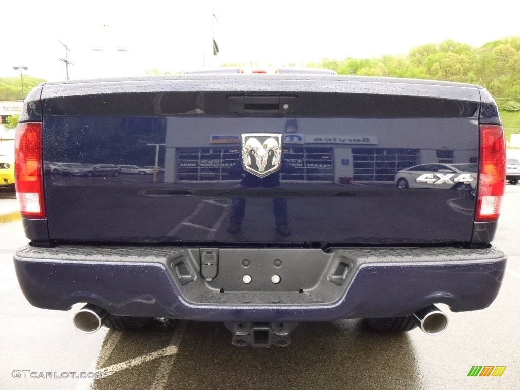 2017 1500 Express Quad Cab 4x4 - True Blue Pearl / Black/Diesel Gray photo #4