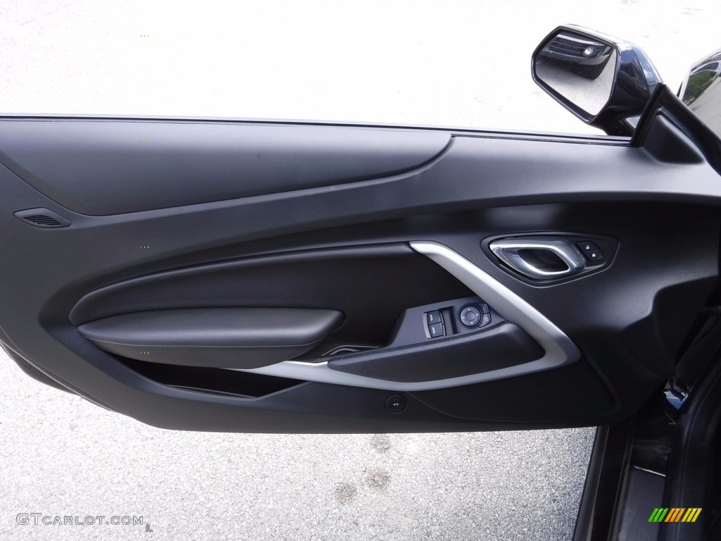 2017 Chevrolet Camaro SS Coupe Jet Black Door Panel Photo #120336964