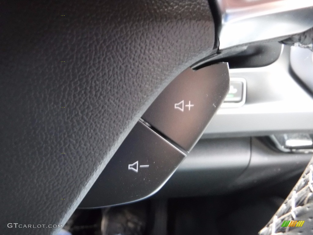 2017 Chevrolet Camaro SS Coupe Controls Photo #120337228