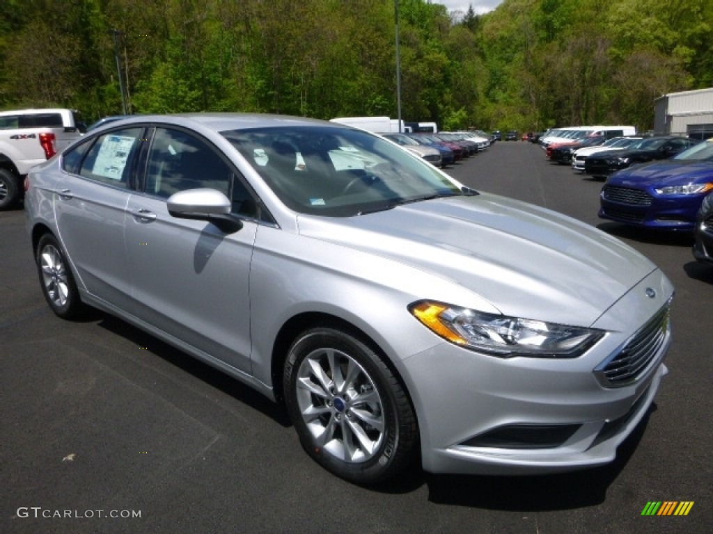 Ingot Silver 2017 Ford Fusion SE Exterior Photo #120340189