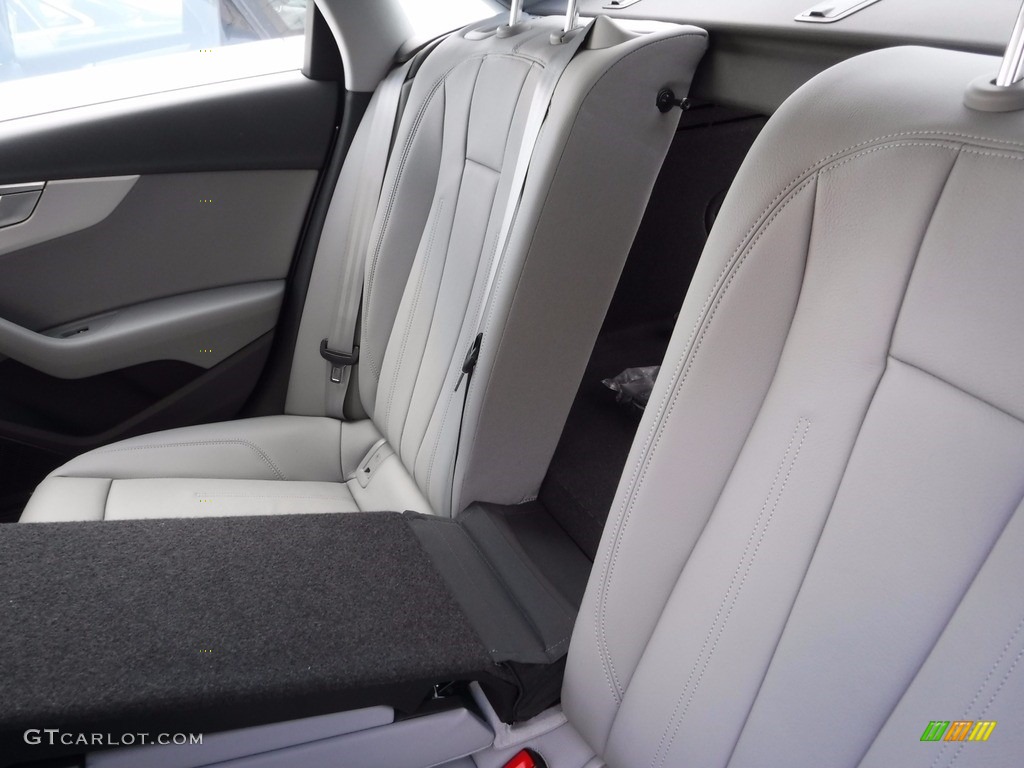 2017 A4 2.0T Premium Plus quattro - Florett Silver Metallic / Rock Gray photo #35