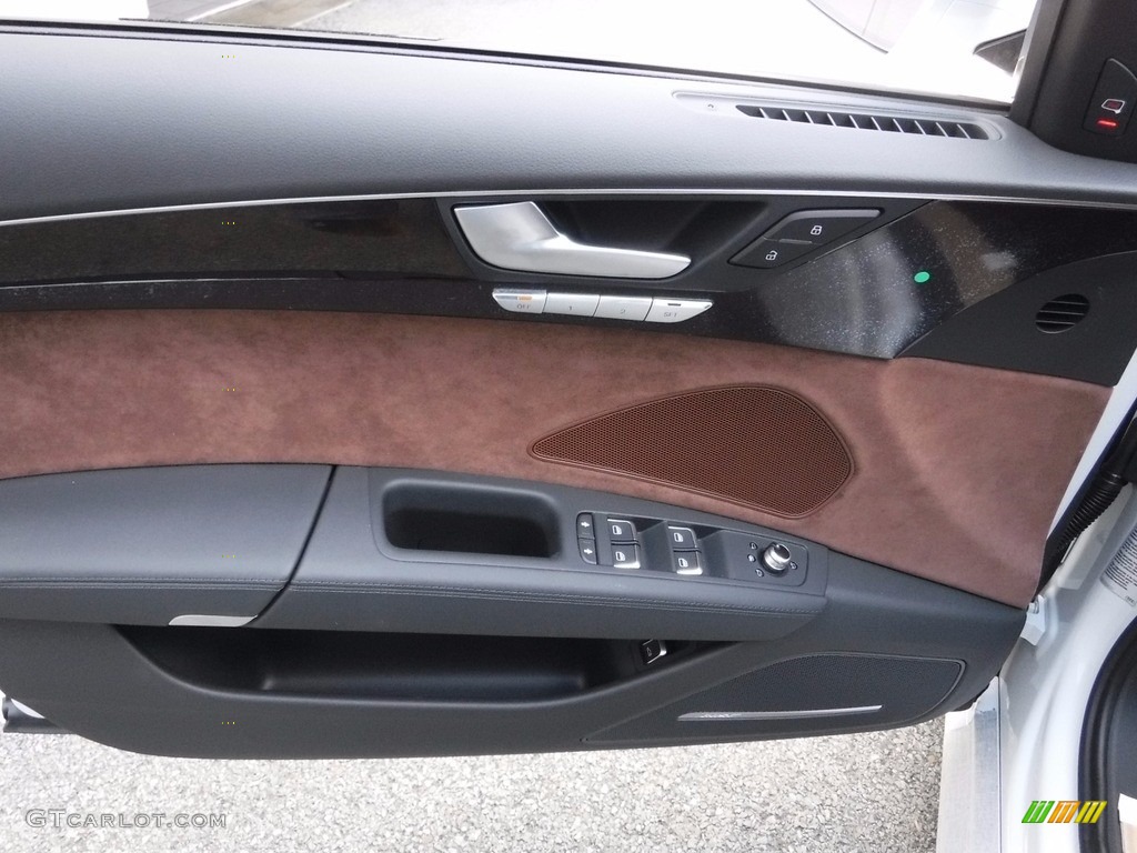 2017 Audi A8 L 3.0T quattro Door Panel Photos