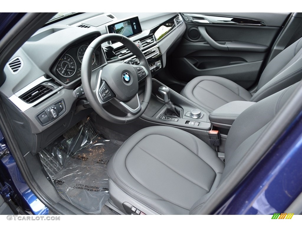Black Interior 2017 BMW X1 xDrive28i Photo #120345451