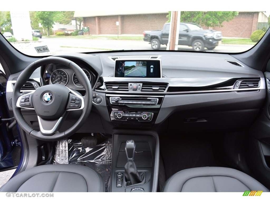 2017 BMW X1 xDrive28i Black Dashboard Photo #120345549