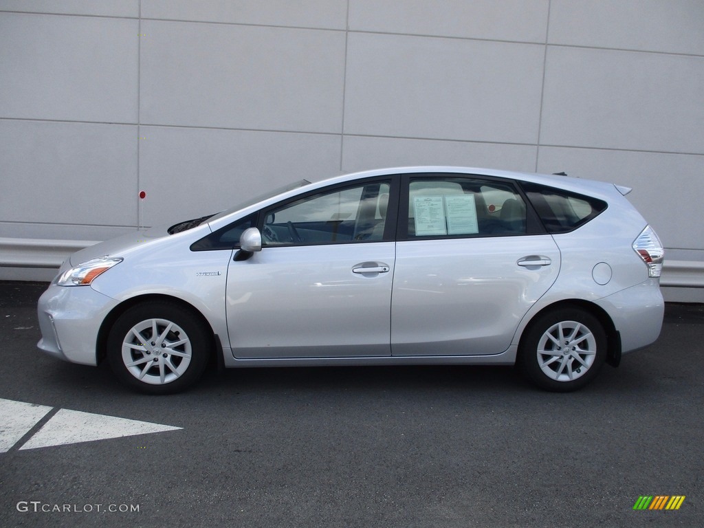 2014 Prius v Two - Classic Silver Metallic / Misty Gray photo #2