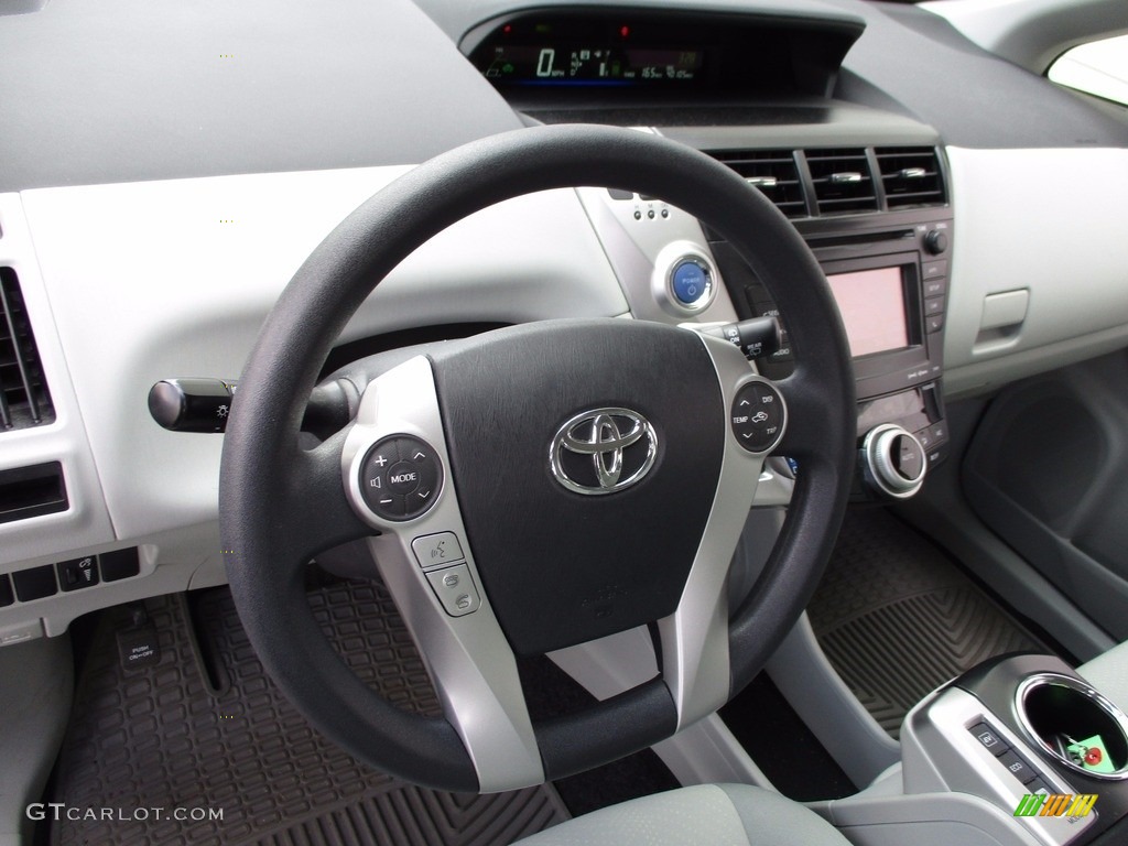 2014 Prius v Two - Classic Silver Metallic / Misty Gray photo #14