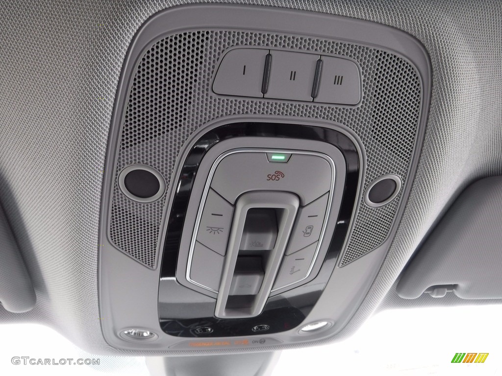 2018 Audi Q5 2.0 TFSI Premium Plus quattro Controls Photo #120346846