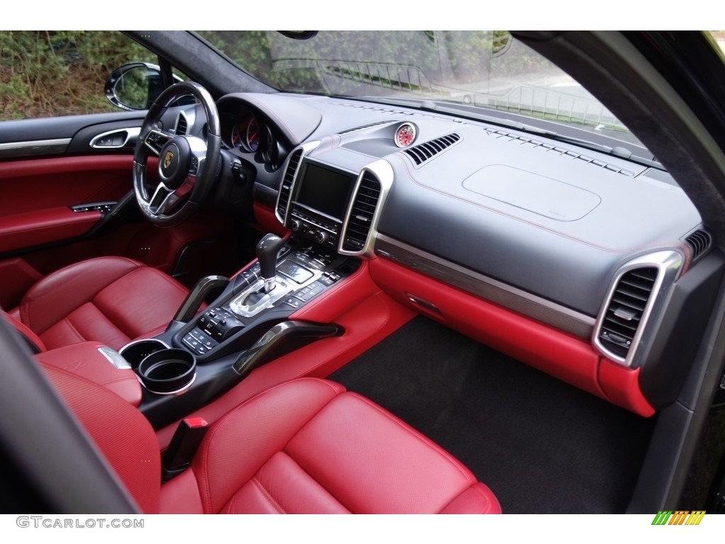 2016 Porsche Cayenne Turbo S Black/Garnet Red Dashboard Photo #120347230