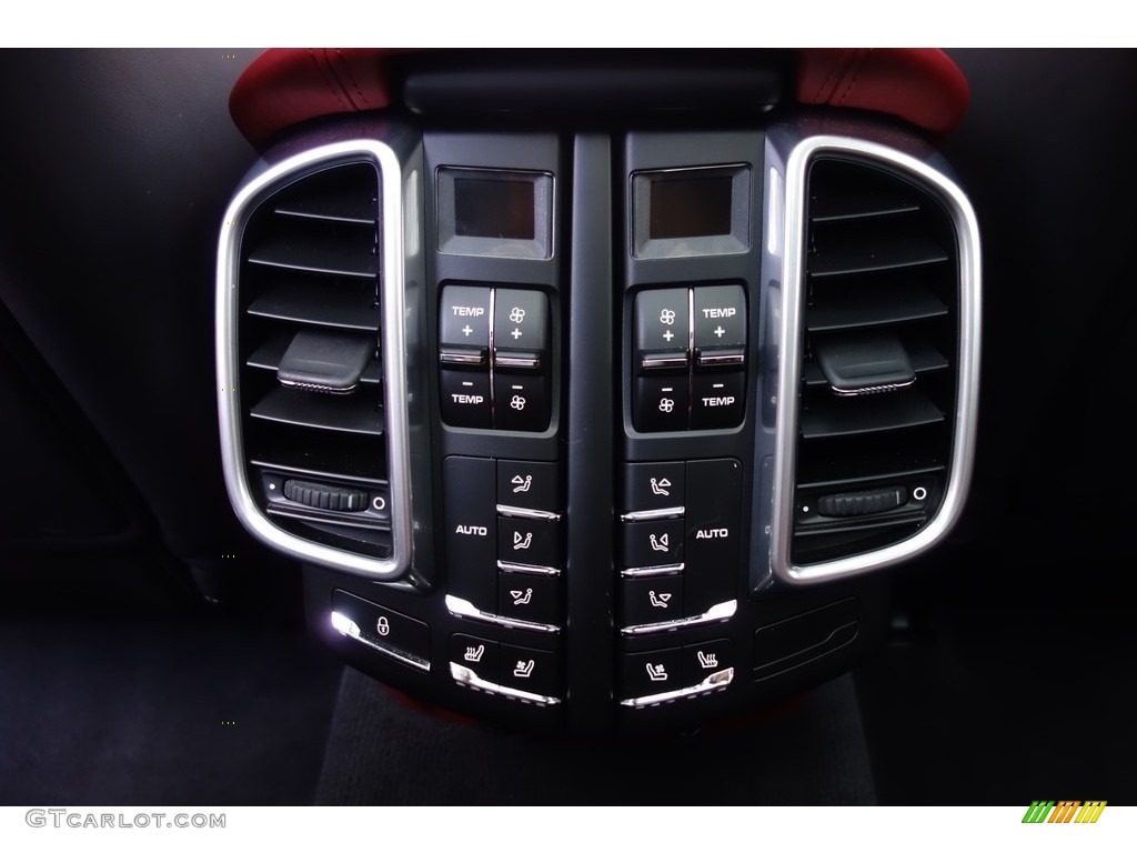2016 Porsche Cayenne Turbo S Controls Photo #120347290