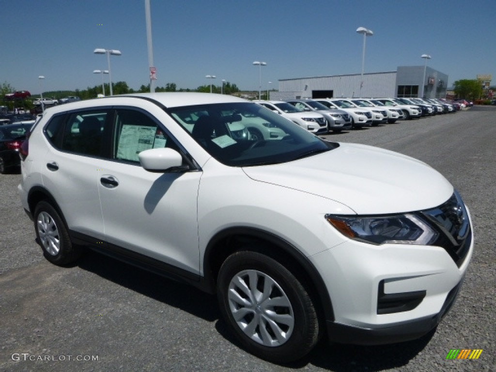 2017 Rogue S AWD - Glacier White / Charcoal photo #1