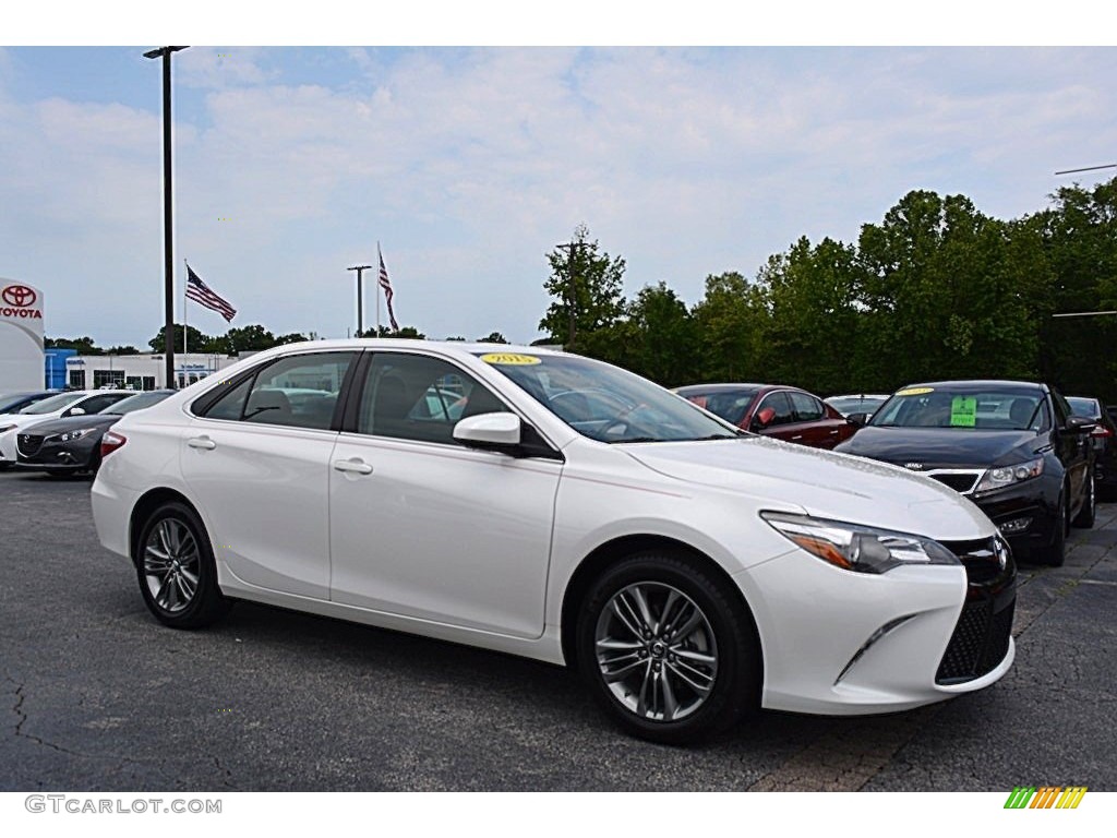 2015 Super White Toyota Camry Se 120350481 Gtcarlot Com