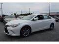 Super White - Camry SE Photo No. 6
