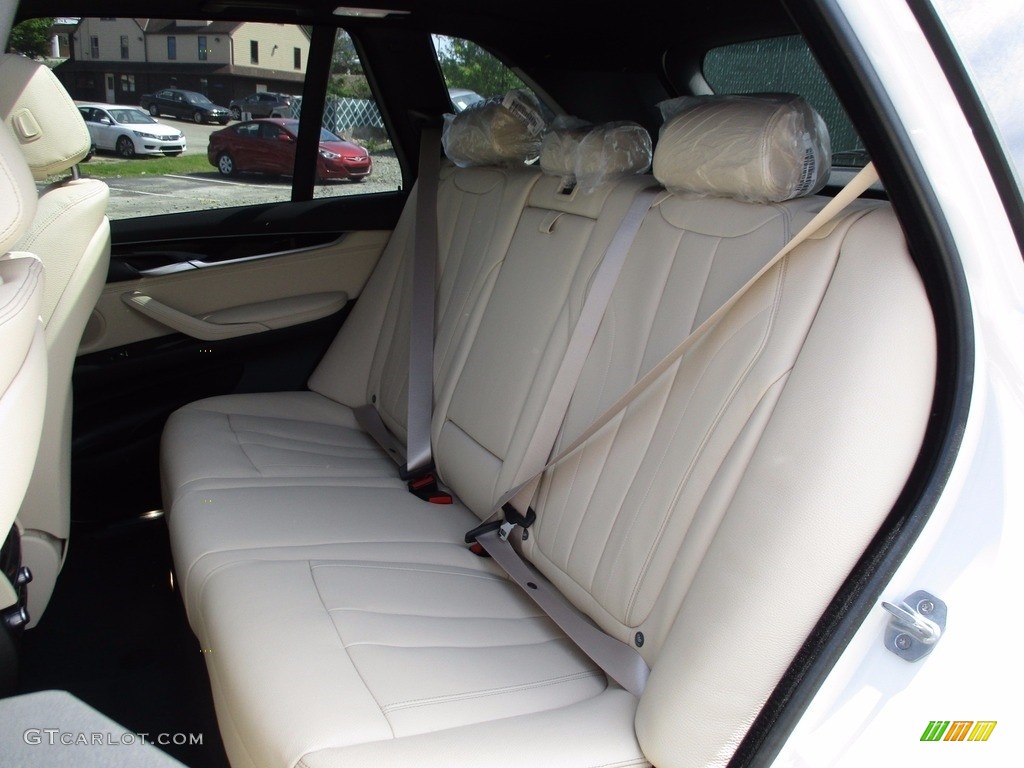 2017 BMW X5 xDrive35i Interior Color Photos