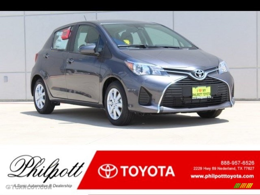 2017 Yaris 5-Door LE - Magnetic Gray Metallic / Black photo #1