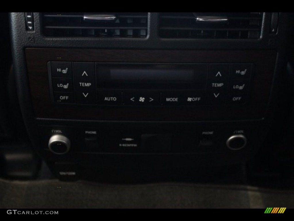 2017 Land Cruiser 4WD - Blue Onyx Pearl / Terra photo #24
