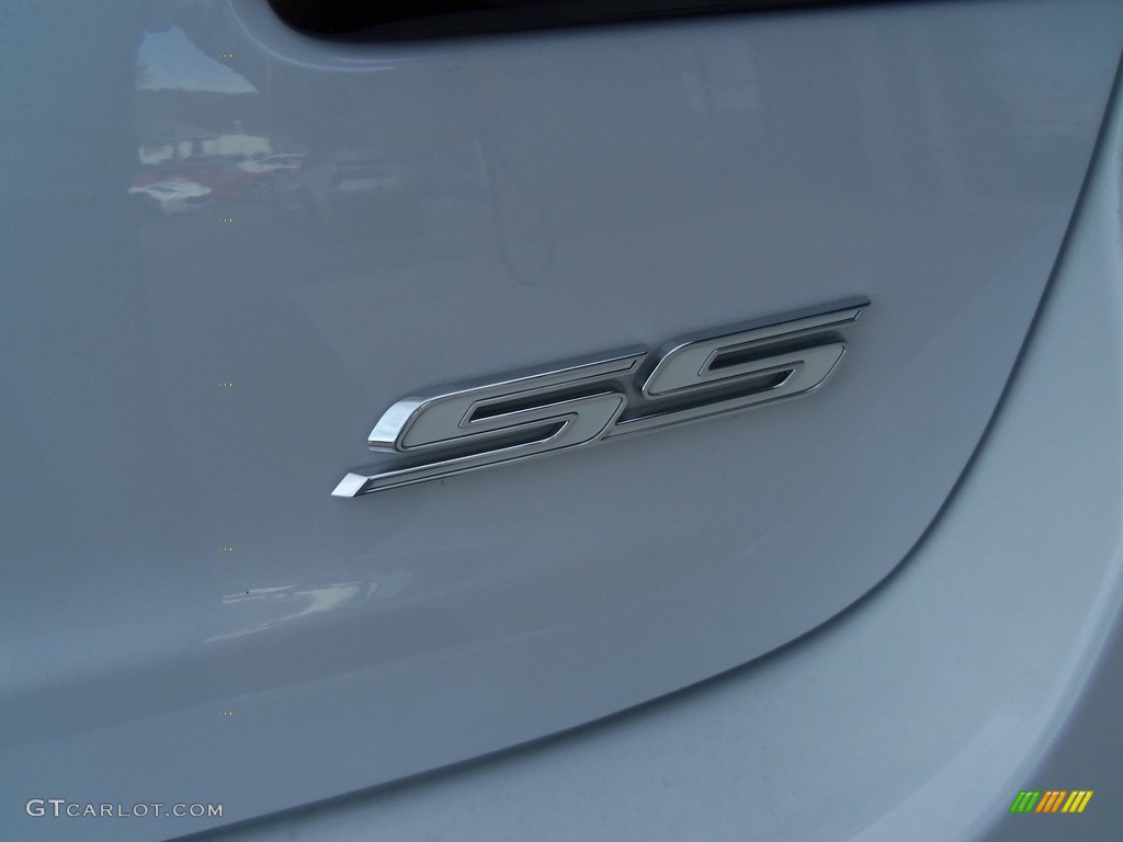 2017 Chevrolet SS Sedan Marks and Logos Photo #120368542
