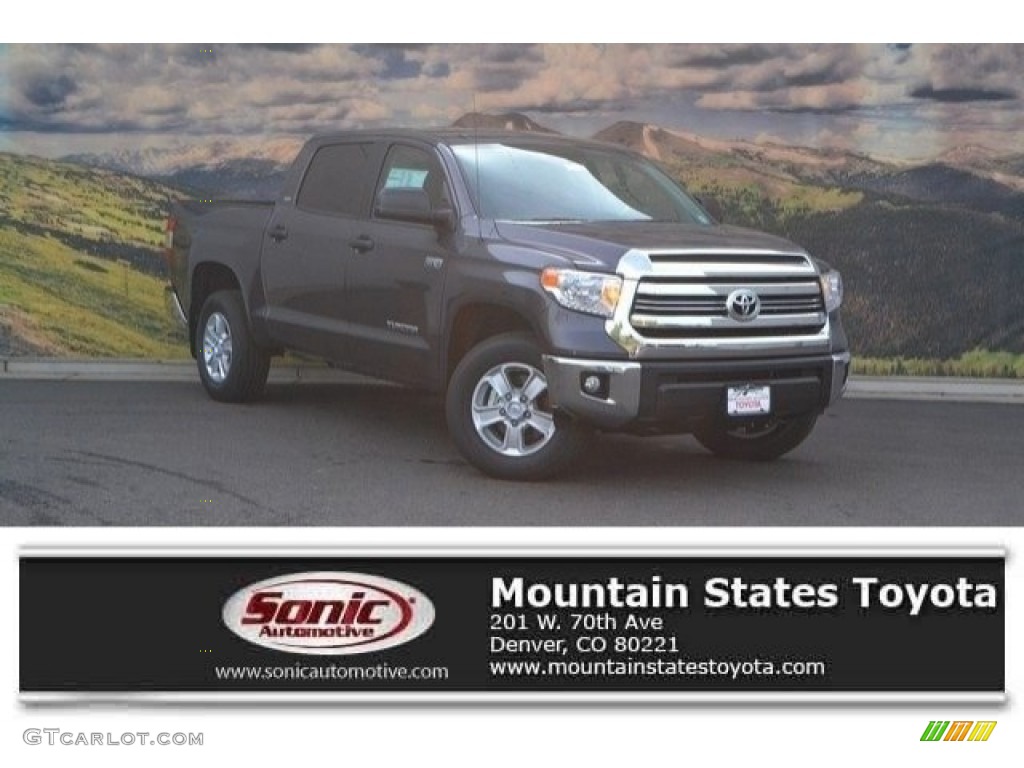 2017 Tundra SR5 CrewMax 4x4 - Magnetic Gray Metallic / Black photo #1