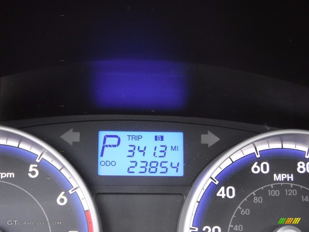2010 Accent GLS 4 Door - Wine Red / Beige photo #20