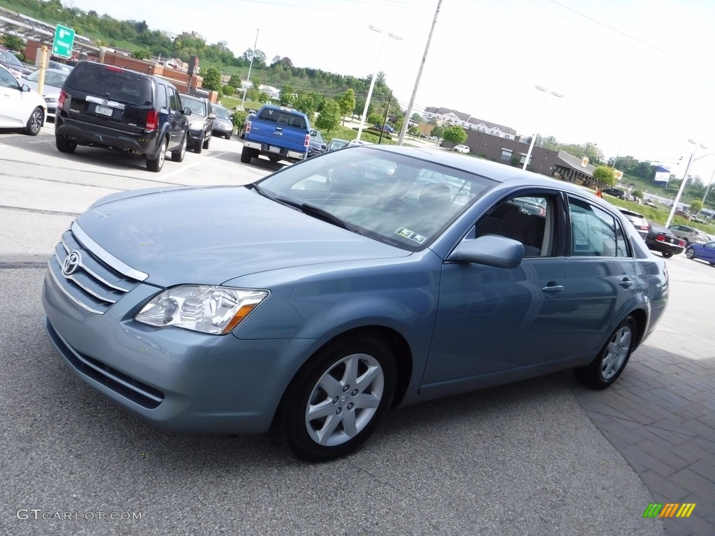 2007 Toyota Avalon XL Exterior Photos