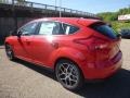 Race Red - Focus SEL Hatch Photo No. 5