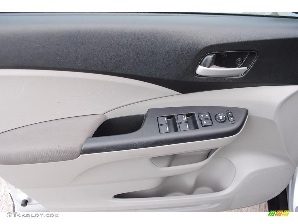 2014 Honda CR-V LX AWD Gray Door Panel Photo #120390053