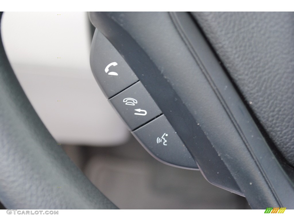2014 Honda CR-V LX AWD Controls Photo #120390169