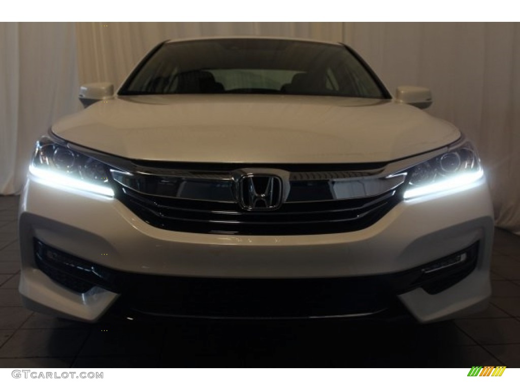 2017 Accord Hybrid EX-L Sedan - White Orchid Pearl / Ivory photo #4