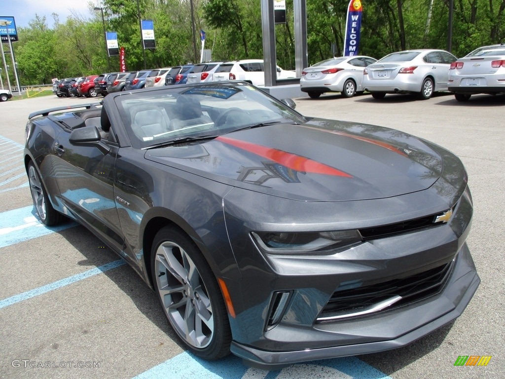 2017 Chevrolet Camaro LT Convertible 50th Anniversary Exterior Photos