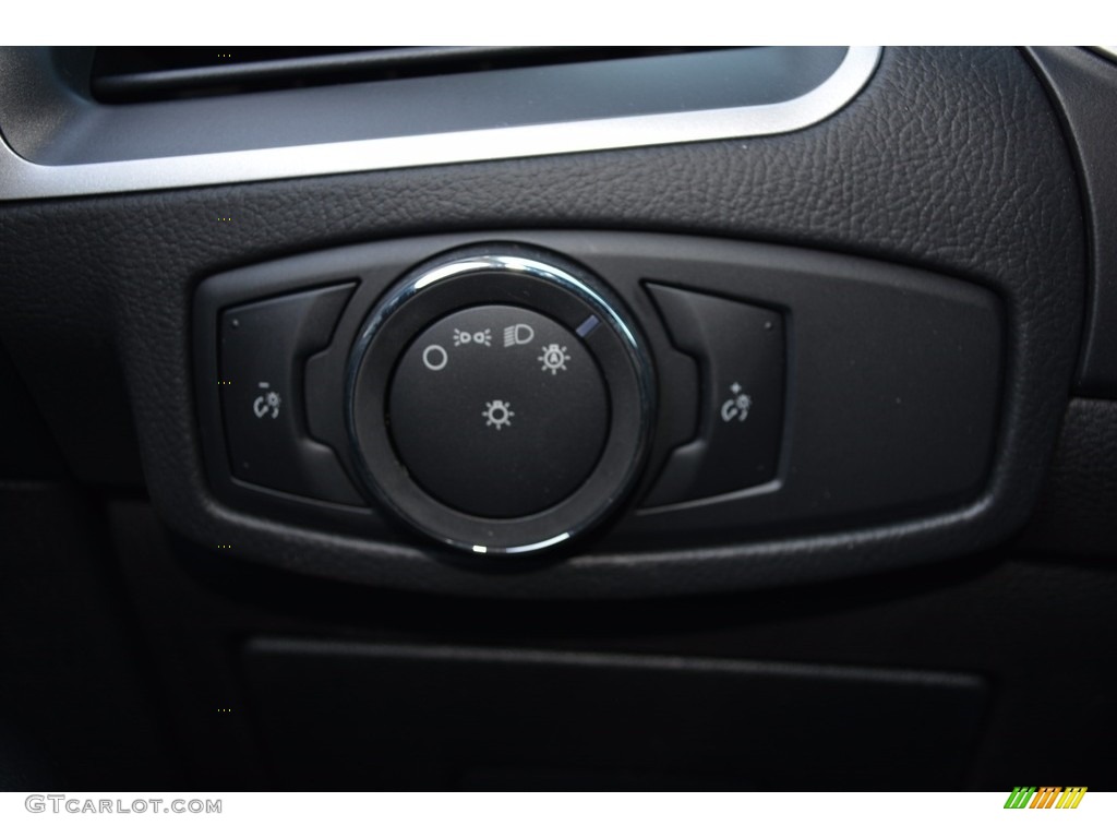 2017 Ford Edge SEL Controls Photo #120397282