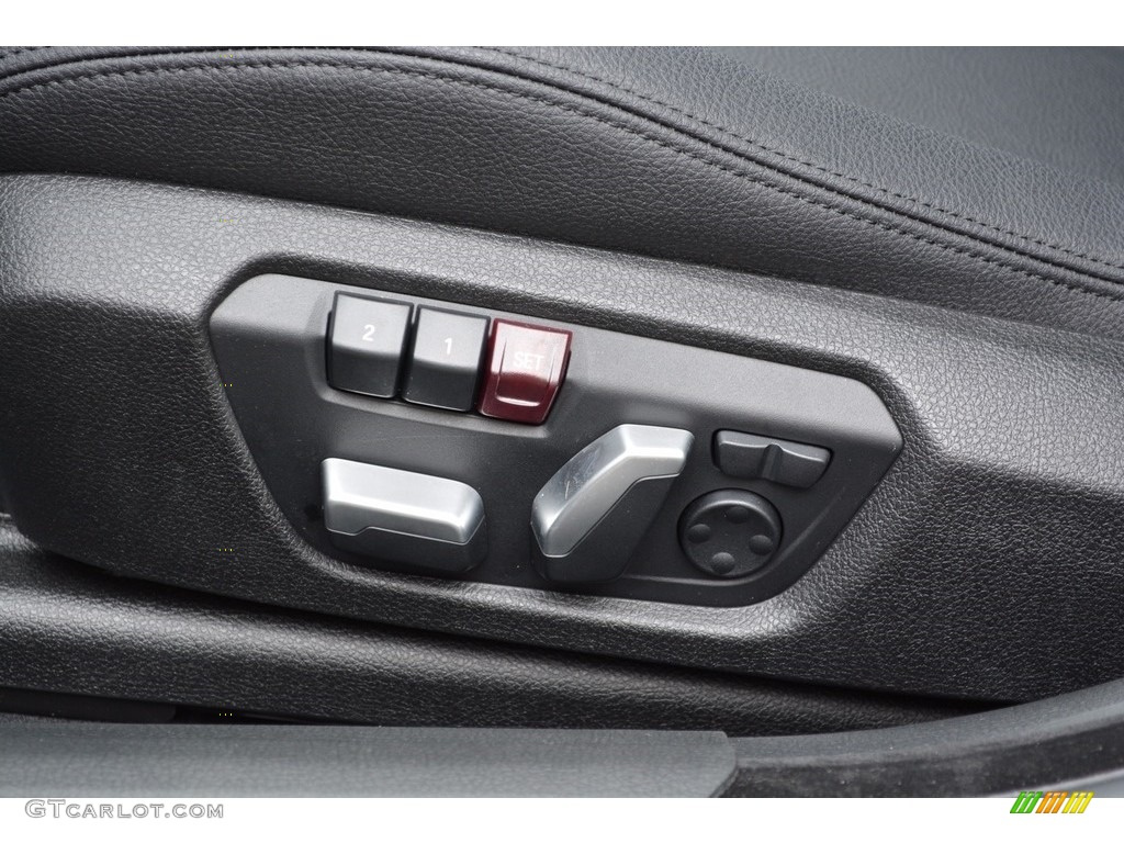 2017 BMW 3 Series 330i xDrive Gran Turismo Controls Photo #120406085