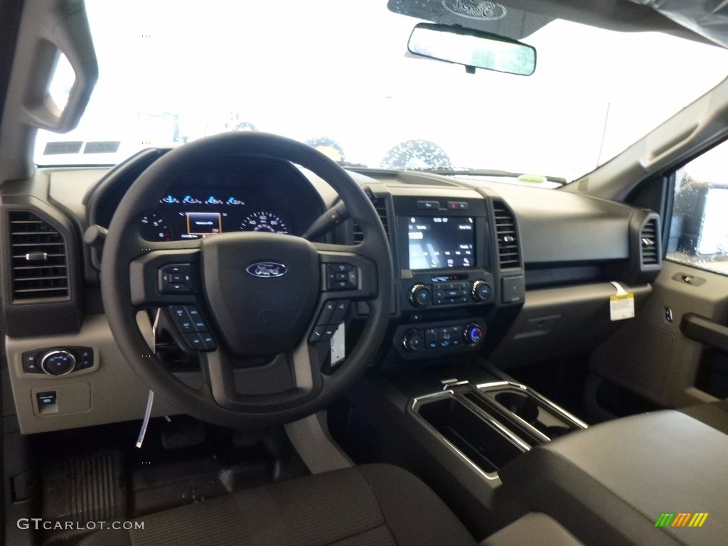 2017 F150 XL SuperCrew 4x4 - Ingot Silver / Black photo #10