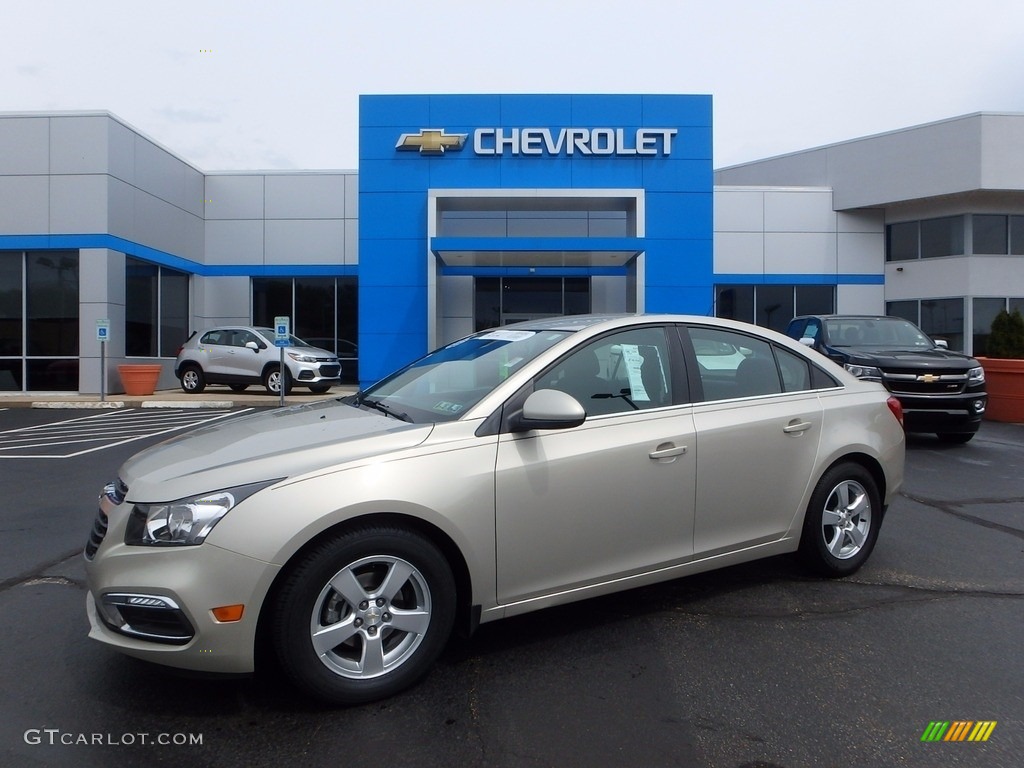 2015 Cruze LT - Champagne Silver Metallic / Brownstone photo #1