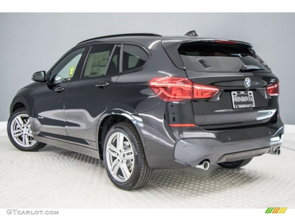 2017 X1 sDrive28i - Black Sapphire Metallic / Black photo #3