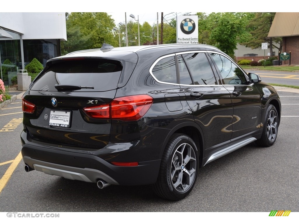 2017 X1 xDrive28i - Jet Black / Black photo #3