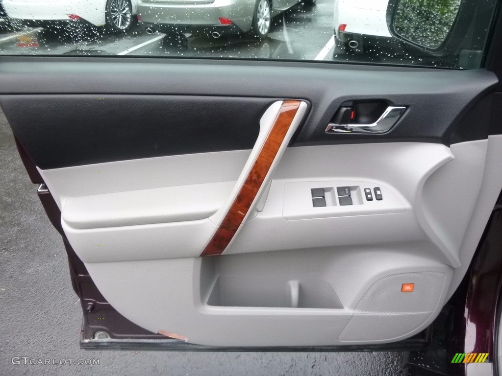 2012 Toyota Highlander Limited 4WD Door Panel Photos