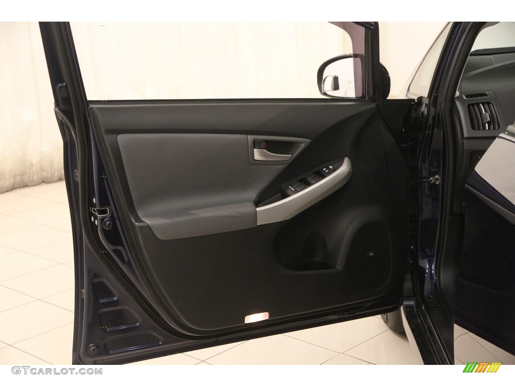 2014 Toyota Prius Four Hybrid Door Panel Photos