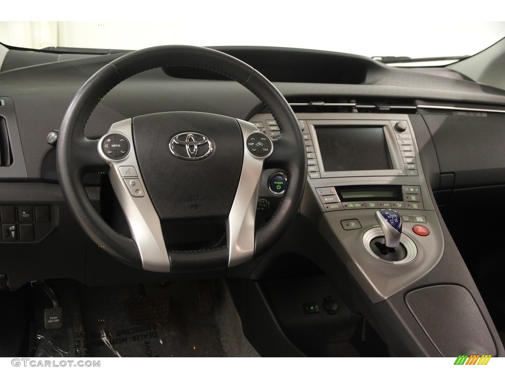 2014 Toyota Prius Four Hybrid Dashboard Photos