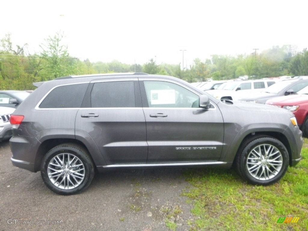 2017 Grand Cherokee Summit 4x4 - Granite Crystal Metallic / Black photo #6