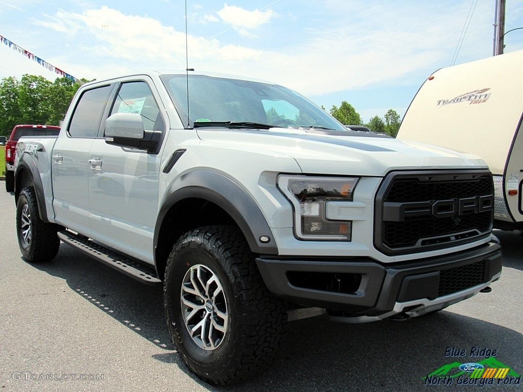 2017 F150 SVT Raptor SuperCrew 4x4 - Avalanche / Raptor Black/Orange Accent photo #7