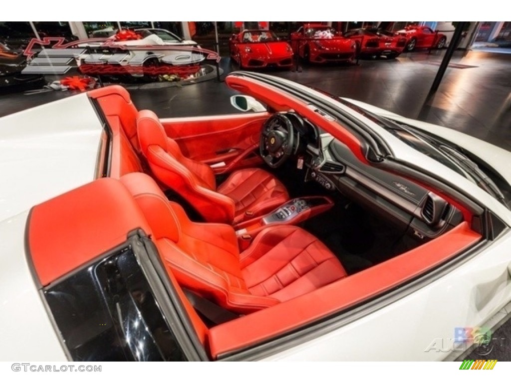 2014 458 Spider - Bianco Avus (White) / Rosso photo #12