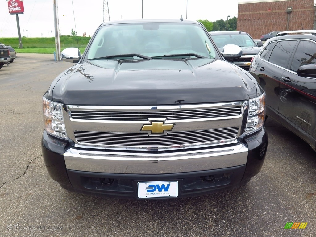 2007 Silverado 1500 Work Truck Regular Cab 4x4 - Black / Dark Titanium Gray photo #2