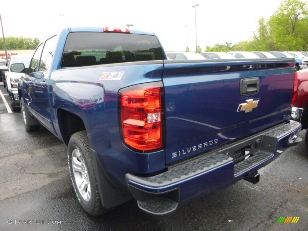 2017 Silverado 1500 LT Crew Cab 4x4 - Deep Ocean Blue Metallic / Jet Black photo #3