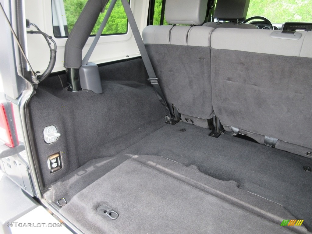 2010 Wrangler Unlimited Sahara 4x4 - Natural Green Pearl / Dark Slate Gray/Medium Slate Gray photo #18