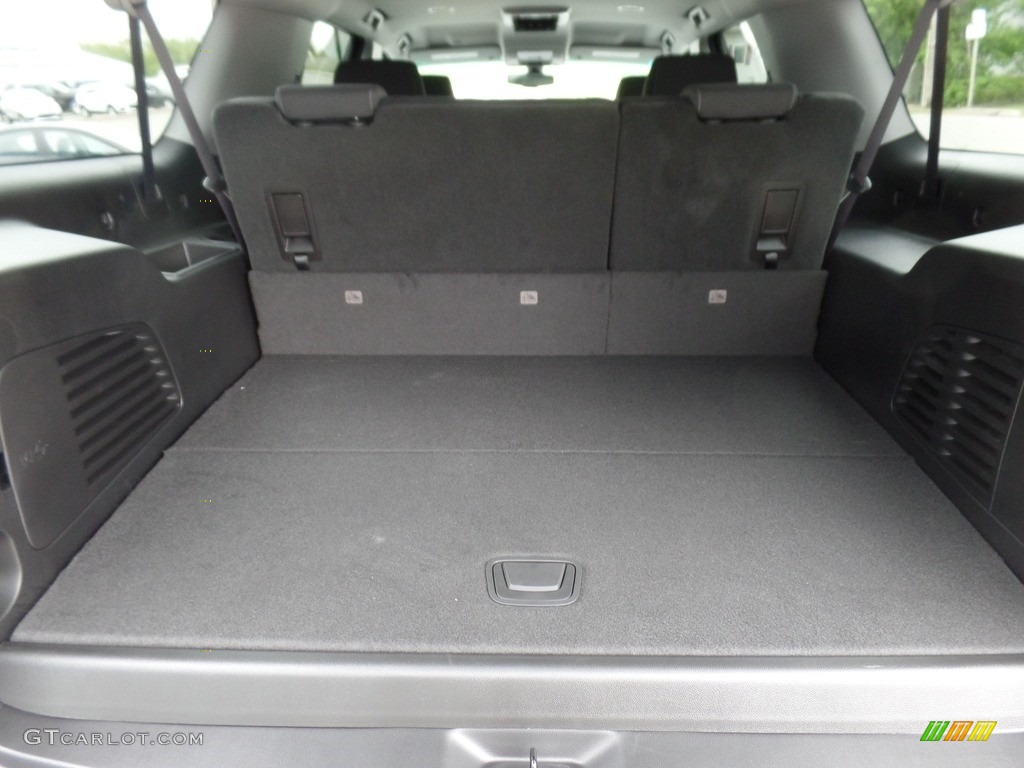 2017 Chevrolet Suburban LS 4WD Trunk Photo #120438511