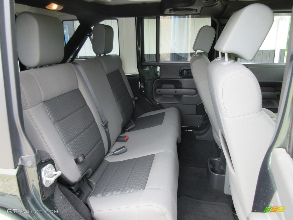 Dark Slate Gray/Medium Slate Gray Interior 2010 Jeep Wrangler Unlimited Sahara 4x4 Photo #120438544