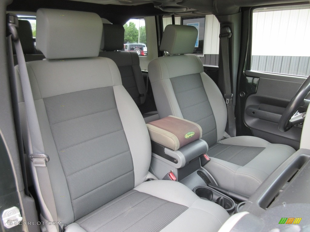 Dark Slate Gray/Medium Slate Gray Interior 2010 Jeep Wrangler Unlimited Sahara 4x4 Photo #120438778
