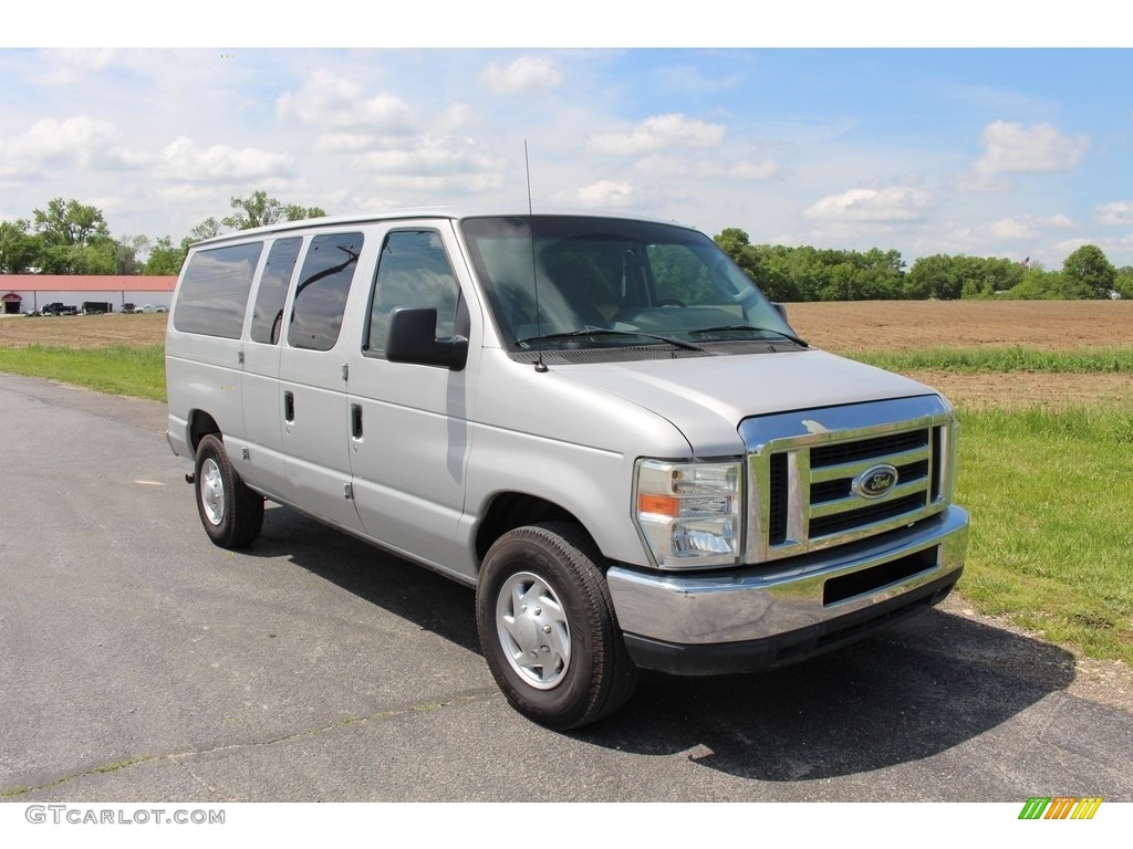 2010 E Series Van E350 XLT Passenger - Ingot Silver Metallic / Medium Flint photo #6